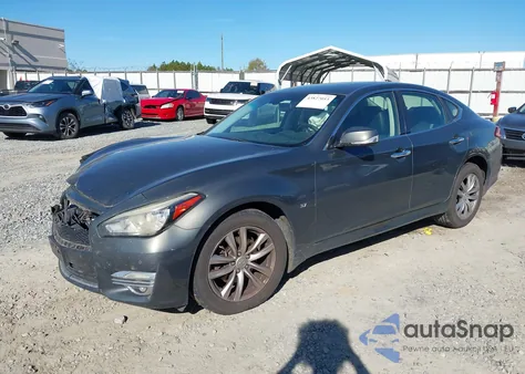 2015 Infiniti Q70 3.7X z USA, uszkodzony, nr VIN JN1BY1ARXFM562769